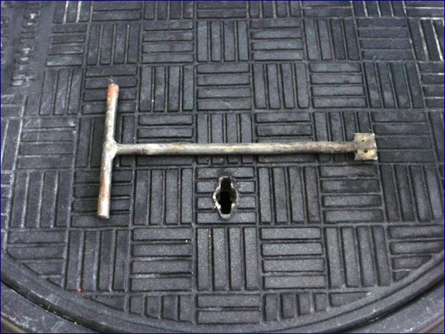 ฝาปิดบ่อท่อพักไฟเบอร์กล๊าส FRP Fibreglass Manhole cover