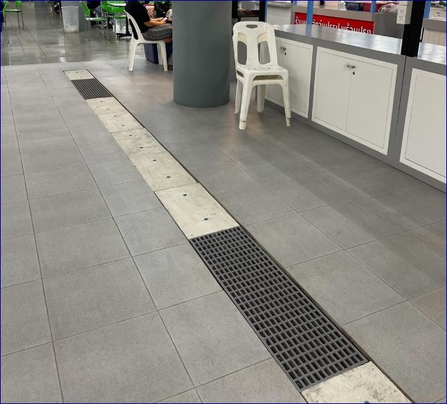 Swimming Pool Overflow plastic floor grating panel ตะแกรงพลาสติกระบายน้ำล้นรอบแนวขอบสระว่ายน้ำแผ่นปูพื้นทางเดินเกรตติ้ง