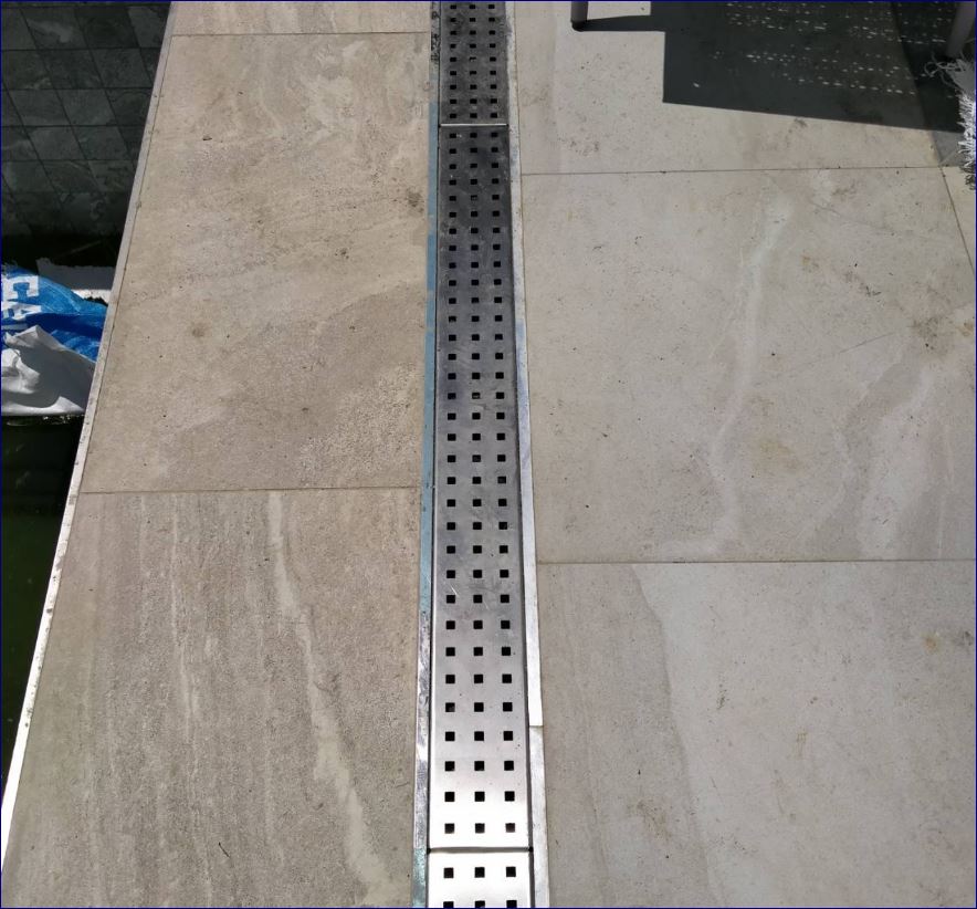 Modern Stainless Linear Shower Floor Drainage Grating ตะแกรงระบายน้ำสแตนเลสสำเร็จรูปแบบรางยาวต่อเนื่องกัน