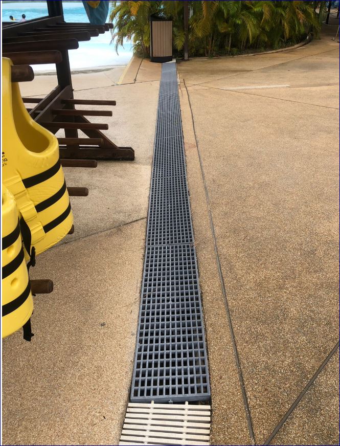 Swimming Pool Drainage Overflow floor Plastic Grating panel ตะแกรงเกรตติ้งพลาสติกระบายน้ำล้นรอบแนวขอบสระว่ายน้ำแผ่นปูพื้นทางเดินพีพี