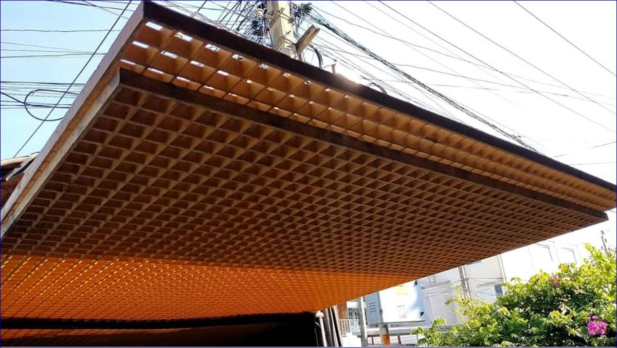 Fiberglass GFRP Mould Plastic Composite Walkway Grating แผ่นพื้นทางเดินพลาสติกเอฟอาร์พี ฝาเกรตติ้งตะแกรงระบายน้ำไฟเบอร์กล๊าส  