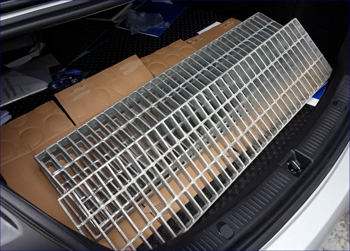 Metal Drainage hot dip galvanized Welding Carbon Flat Bar Steel Grating ฝาตะแกรงรางระบายน้ำเหล็กแผ่นเชื่อมชุบจุ่มร้อนทนสนิมฮ็อทดิ๊ปกัลวาไนซ์