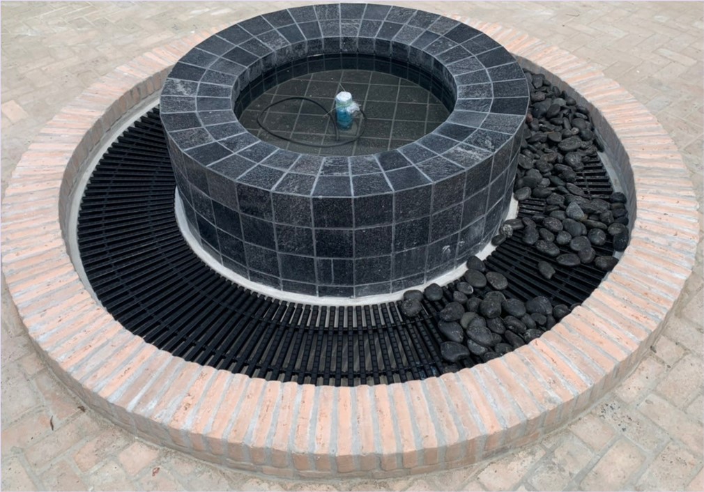 เกรทติ้งระบายน้ำพลาสติกสำเร็จรูป ABS Overflow Drainage Gully Gutter Swimming Pool Grating แผ่นฝาปิดตะแกรงระบายน้ำล้นรอบแนวขอบสระว่ายน้ำ