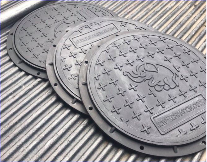 ductile cast iron Manhole Grating Cover price ราคาแมนโฮลโคล๊ฟเวอร์ปิดบ่อเกรอะฝาปิดบ่อท่อพักเหล็กหล่อเหนียวระบบบำบัดน้ำเสีย