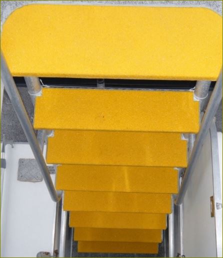 antislip  frp staircase tread cover แผงครอบบันไดจมูกขอบมุมคิ้วกันลื่นปิดผิวปูพื้นเทปตีเส้นเรืองแสง