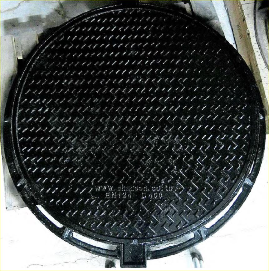 sewer drain CastIronductile manhole cover แมนโฮลโคล๊ฟเวอร์ปิดบ่อเกรอะฝาปิดบ่อท่อพักเหล็กหล่อเหนียวระบบบำบัดน้ำเสีย