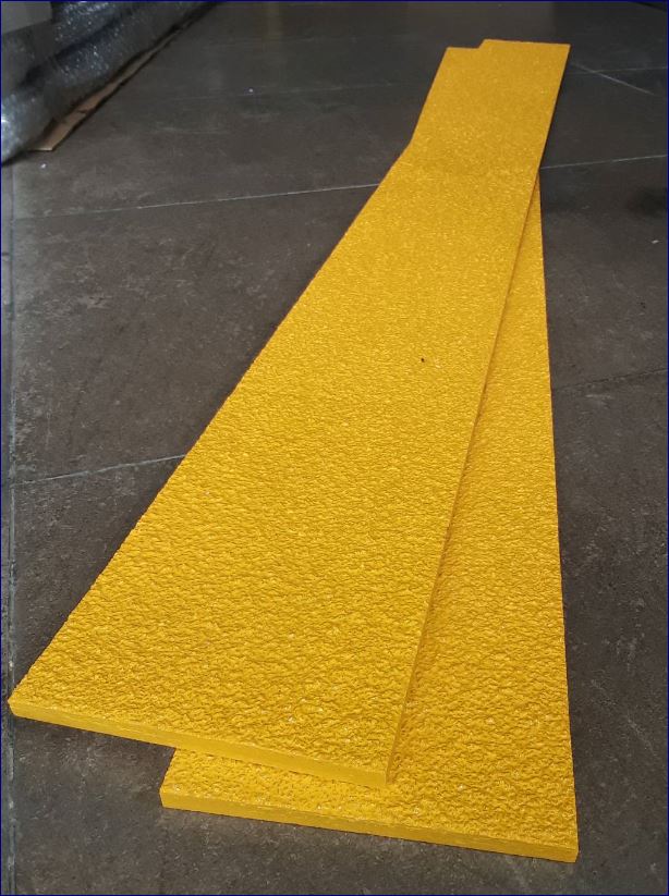 蹻Դ١ѹ  anti-Slip Tape FRP Stair Tread Nosing