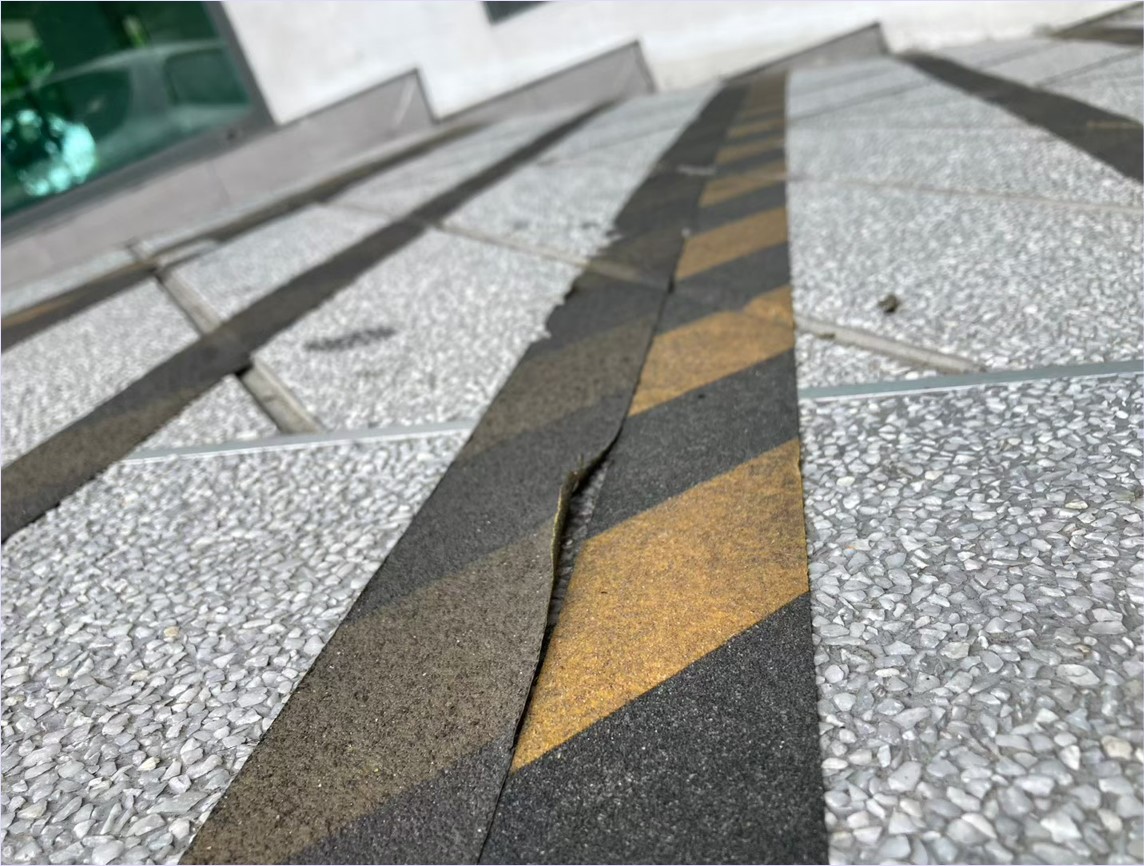 แผ่นปิดผิวปูพื้นกันลื่นไฟเบอร์กล๊าส FiberGlass AntiSkidding Staircase Tread Walkway Ramp Panel Sheet