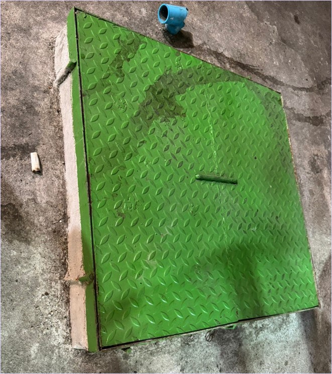 CompoundChequeredDiamondPlateManholeCoverStaircaseBarSteelGrating ฝาปิดบ่อท่อพักขั้นบันไดแผ่นลายเช็คเกอร์เพลท