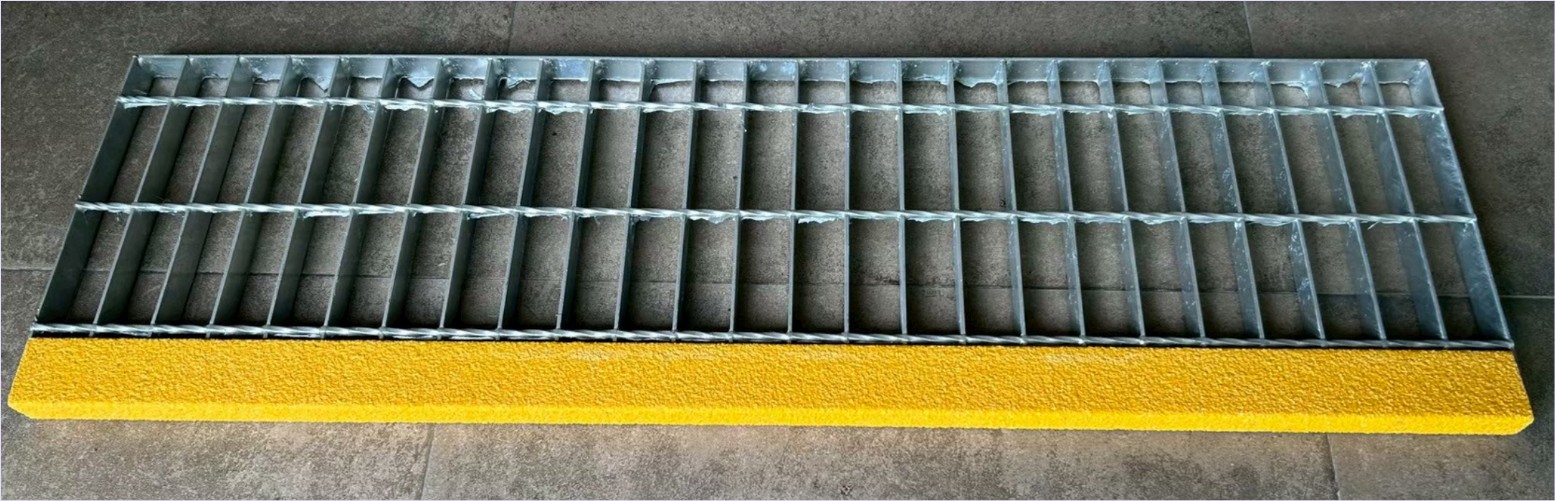 Hot Dip Galvanized Steel Grating + Fibreglass Anti-Slippery Stair Nosing  蹵ç鹺ѹ ١ѹ䴡ѹ