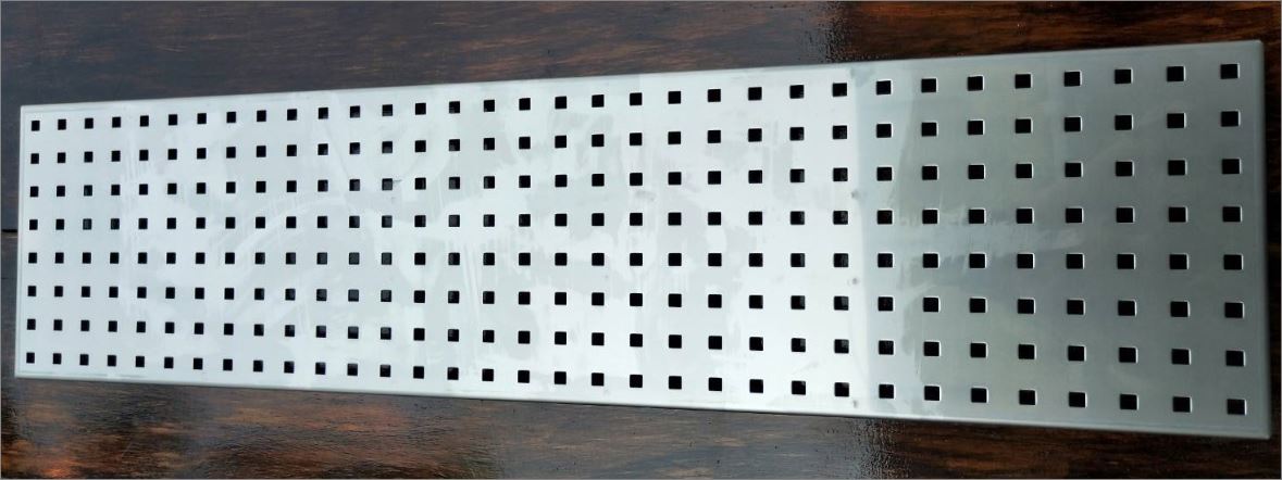 ฝาสแตนเลสสำเร็จรูประบายน้ำบ่อพักแผ่นพื้น Stainless Aluminium Expanded Metal Grating