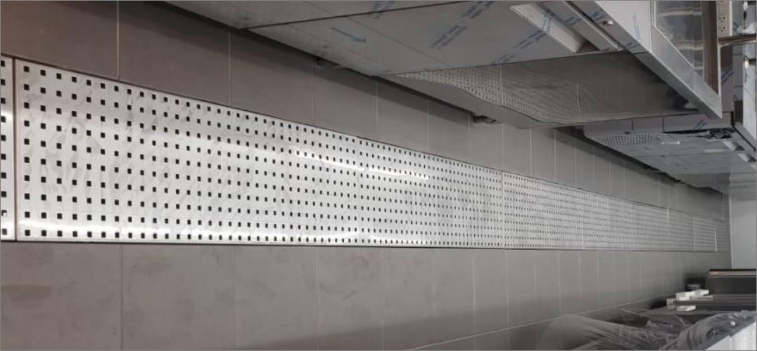 แผ่นตะแกรงแสตนเลสระบายน้ำ   Linear Luxury bathroom Stainless Grating