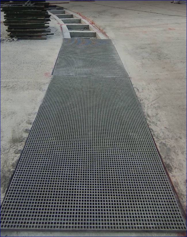 ฝาตะแกรงระบายน้ำไฟเบอร์กล๊าส สำเร็จรูป สั่งตัดตามขนาด  cutting FRP Fiberglass Grating Manhole Cover