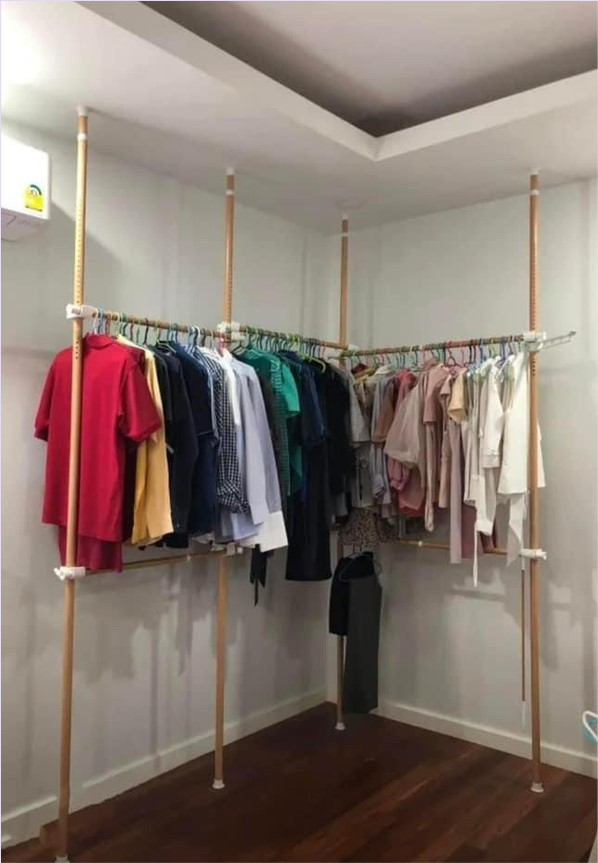 ขั้นบันไดชั้นวางของราวพาดตากแขวนผ้าท่อเหล็ก Industrial Pipe Cloth Ladder Rack Steel Shelf