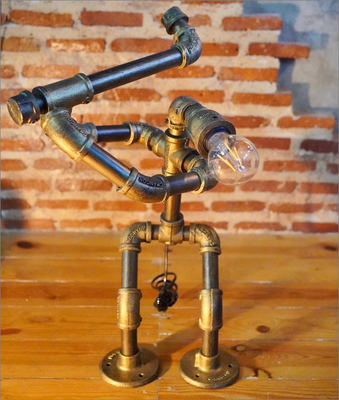 ¹俷ͻл硵ҧԴѧ ͧѭҹѹԴ鹺ҹ  GolferCartoon RustIronRobotStylePlumbingPipeTableLightingLamp