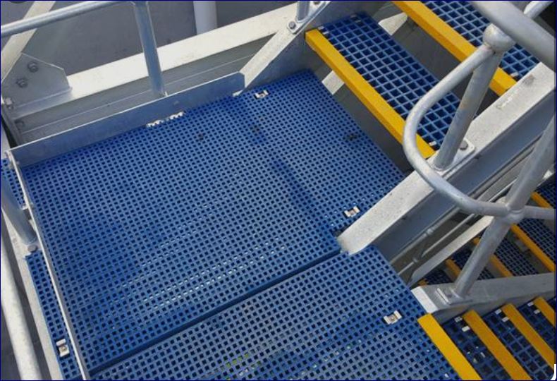 ฝาตะแกรงระบายน้ำไฟเบอร์กล๊าสแผ่นพื้นทางเดินยกระดับสำเร็จรูป FRP Plastic Fibreglass ladder staircase Grating